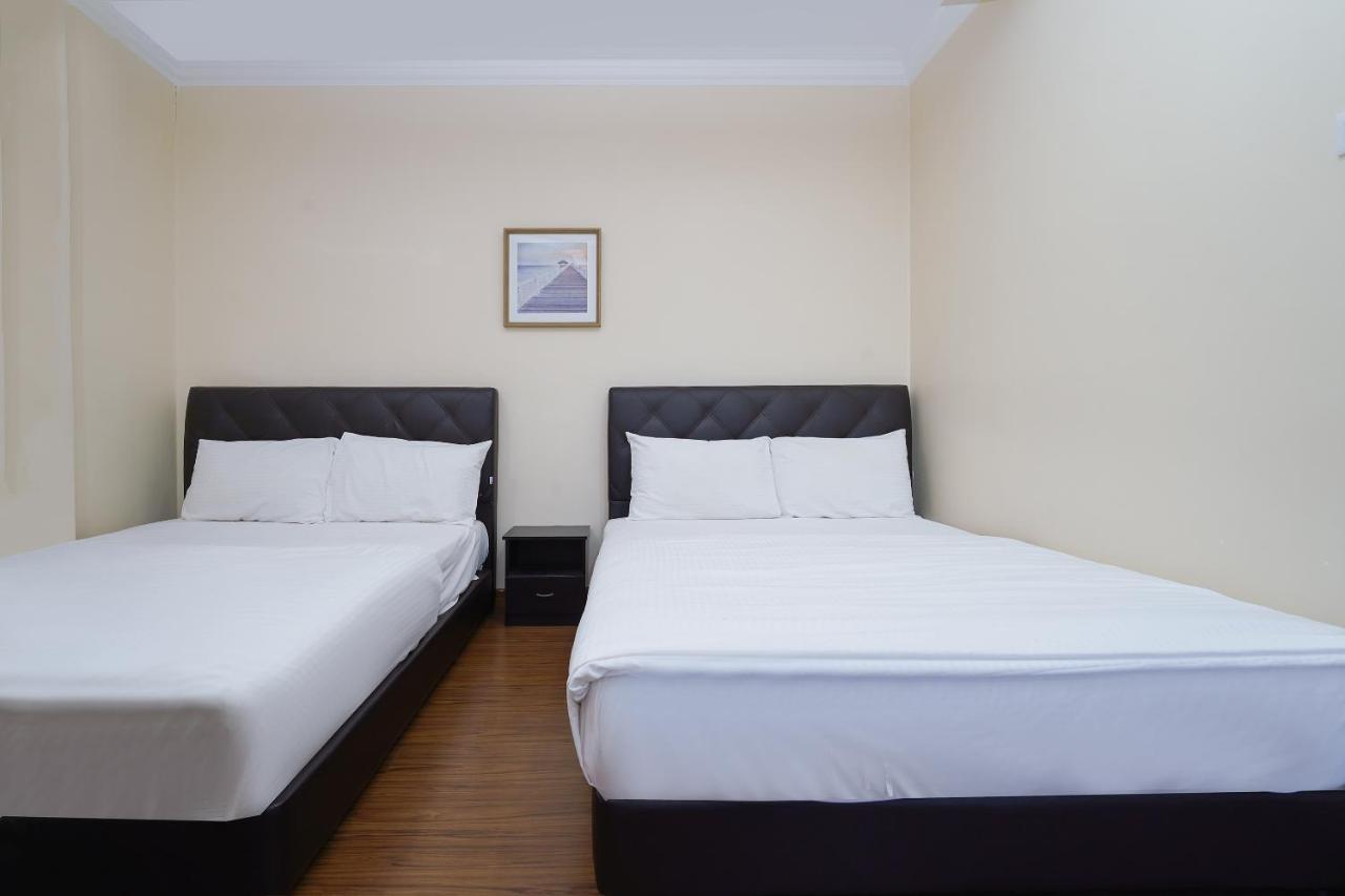 Oyo 90451 Bangi Moya Guesthouse Kültér fotó